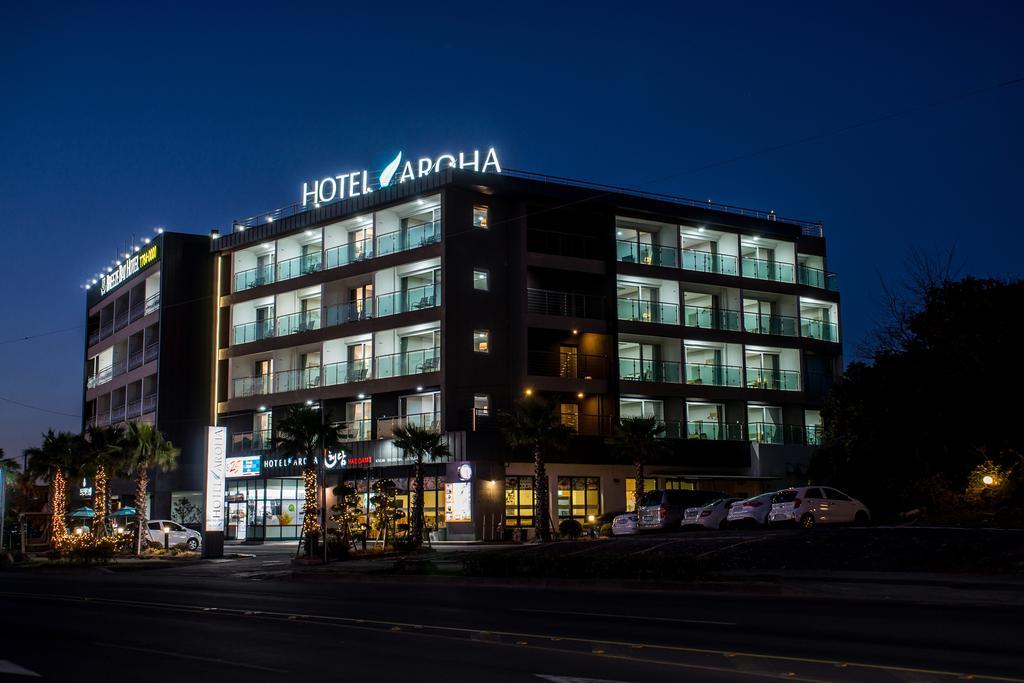 Hotel Aroha Jeju Согвипхо Экстерьер фото