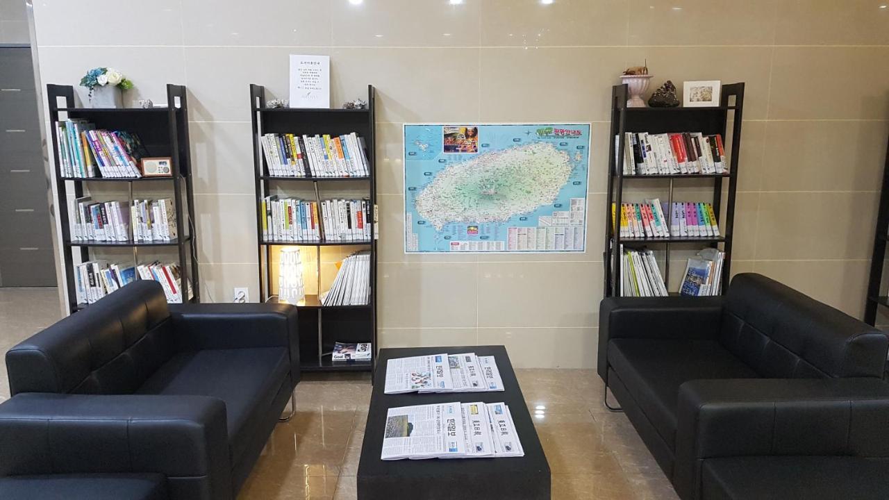 Hotel Aroha Jeju Согвипхо Экстерьер фото